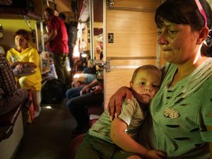 Supporting image for story: Civilians flee Pokrovsk as Russia’s army bears down on key Ukrainian city