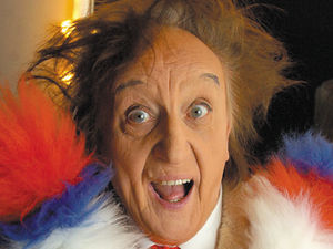 Supporting image for story: 'Call me Ken Dodd' says council leader after debate whether Scouse funnyman is hero or villain