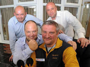 Supporting image for story: Wayne Jones and ex-boxer team up