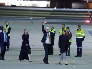 Supporting image for story: Decision to approve Julian Assange’s extradition quashed after release