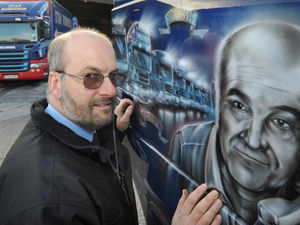 Supporting image for story: Tribute helps Stan Robinson keep on trucking