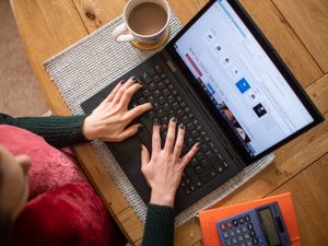 Supporting image for story: Internet use up 78% since first lockdown, broadband figures show