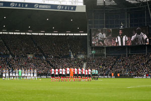 Both sets of players observed the minute's applause (Picture: © AMA/Adam Fradgley)