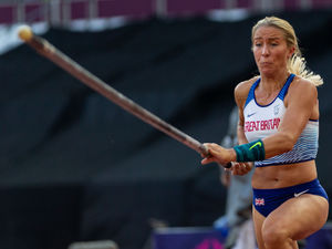Supporting image for story: Dudlye's pole-vault star Sophie Cook loving it when heat is on