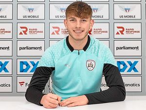 Supporting image for story: Shrewsbury born Jonathan Bland pens professional deal with Barnsley