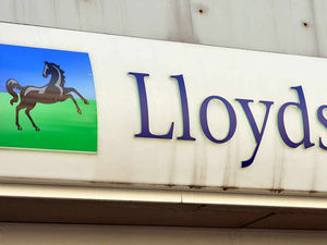 Supporting image for story: Telford bank staff conned into handing over £5,600 by trickster