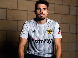 Supporting image for story: Wolves launch 'arctic ice' third kit 