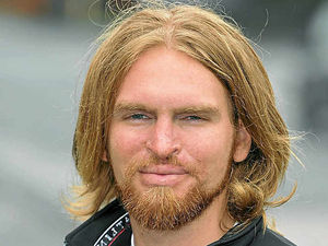 Supporting image for story: Tipton war hero Karl in 5,000k run back to Iraq a decade after suffering horrific injuries