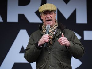 Supporting image for story: Persistent and peaceful campaigning by farmers ‘could get change’, says Farage