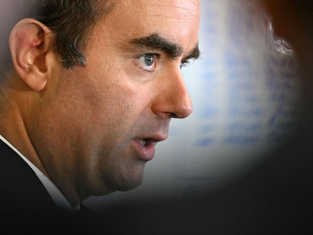 France&rsquo;s re-appointed prime minister names new Cabinet