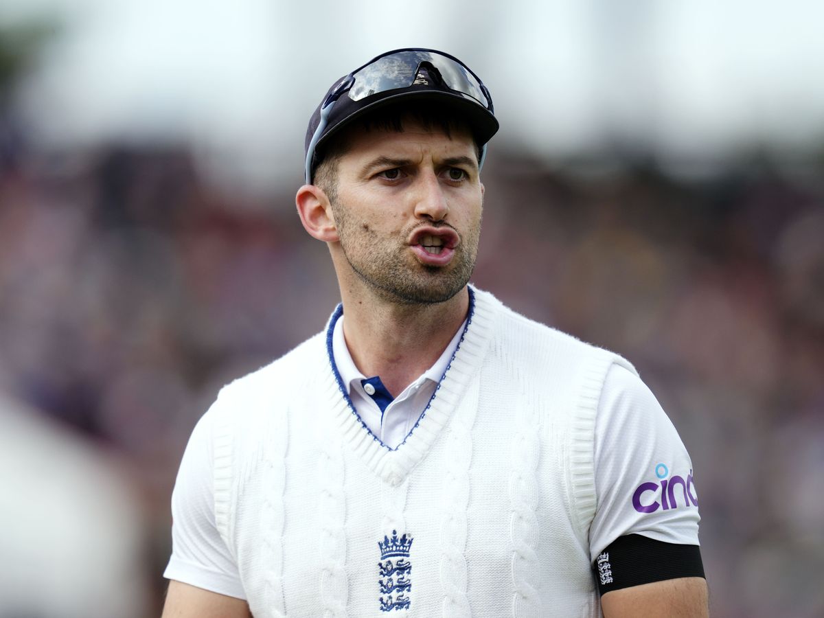 Mark Wood urges England to &lsquo;fight fire with fire&rsquo; and hit back after Perth loss