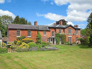 Supporting image for story: Shropshire birthplace of war poet Wilfred Owen is sold to local buyer