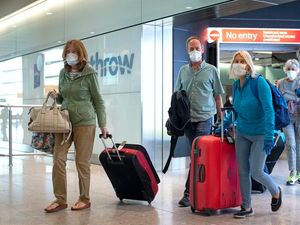 Supporting image for story: Heathrow to begin temperature screening of passengers