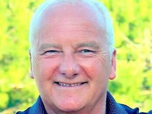 Supporting image for story: Former Shrewsbury Town midfielder Tony Henry sacked by West Ham 