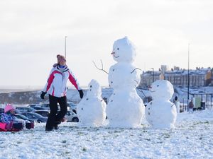Supporting image for story: Amber weather warning for snow issued as wintry weather continues