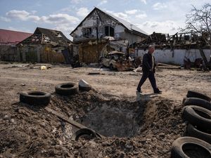 Supporting image for story: Ukraine eyes fresh Russian setbacks as Moscow hints at scaling back of ambitions