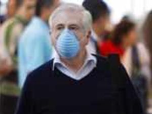 Supporting image for story: 100,000 swine flu cases a day warning