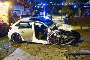 The wreckage of one of the cars involved in the crash. Image: @SnapperSK