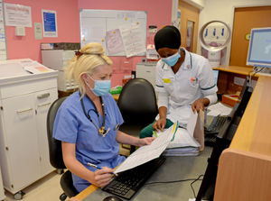 Dr Lauren Jones and occupational therapist Asia Ahmed 