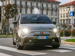 Supporting image for story: Abarth refreshes 595 range with more personalisation options