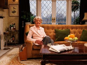 Supporting image for story: Penelope Keith to star in programme celebrating 50 years of The Good Life