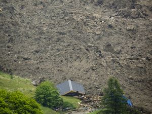Supporting image for story: Swiss village destroyed by landslide in ‘major catastrophe’
