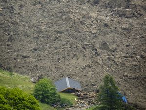 Supporting image for story: Swiss village destroyed by landslide in ‘major catastrophe’