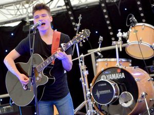 Supporting image for story: Staffs Fest pulls in the punters at Lower Drayton Farm - in photos