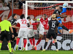 Supporting image for story: Thomas Frank pays tribute to Guglielmo Vicario after Tottenham draw at Monaco