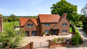 Acorn House enjoys an idyllic, rural location.