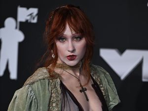 Supporting image for story: Catherine Harding says Chappell Roan security guard ‘berated’ her and daughter