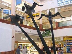 Supporting image for story: Merry Hill shopping centre sculpture on the move