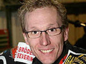 Supporting image for story: Karlsson offers helping hand