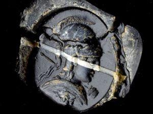 Supporting image for story: British Museum to put stolen items on public display