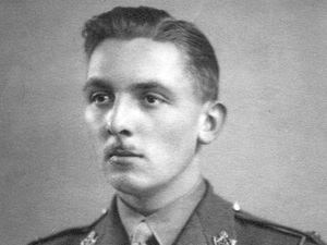 Supporting image for story: D-Day 75 : The toll of battle on union man Len Murray