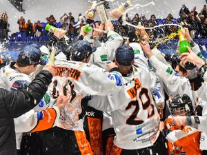 Supporting image for story: Tigers 2 targeting play-off success after title triumph