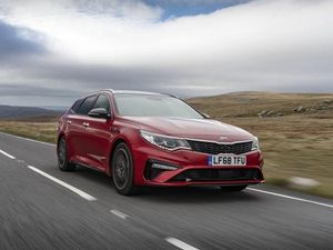 Supporting image for story: UK Drive: The Kia Optima Sportswagon is a great value family estate