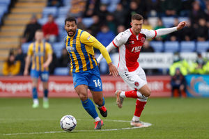 David Davis of Shrewsbury Town and Anthony Pilkington of Fleetwood Town (AMA)