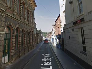 Supporting image for story: Bridgnorth street closed over safety concerns