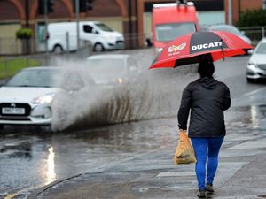 Supporting image for story: Strong wind and heavy rain to hit Midlands as Storm Brendan rolls in