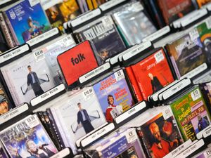 Supporting image for story: 43% of musicians earn less than £14,000 a year, survey finds