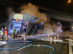 Supporting image for story: Major lorry fire closes motorway link road between M5 and M42