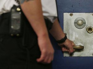 Supporting image for story: Repeat offender, 33, returns to prison for Telford shop thefts