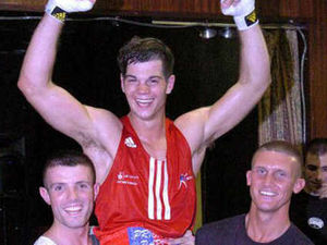 Supporting image for story: Top amateur Aston wins at welter