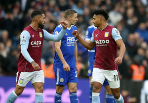 Aston Villa's Ollie Watkins celebrates scoring the opening goal with Douglas Luiz