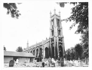 St George's Church, Radford Avenue, Kidderminster in July 1982.