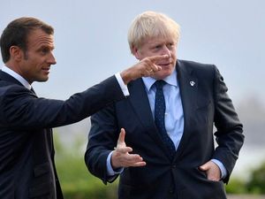 Supporting image for story: PM attempts to save Brexit plan after Macron warns deal decision within days