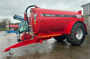 A 2023 New Hi-Spec 2600G SA-R tanker which sold for £15,800.