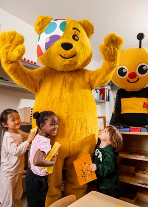 Pudsey Bear spreads smiles at Busy Bees Nursery as part of the ‘Great Kindness Swarm’ – a joyful campaign by Busy Bees, inspiring children and staff to complete 250,000 acts of kindness for BBC Children in Need.