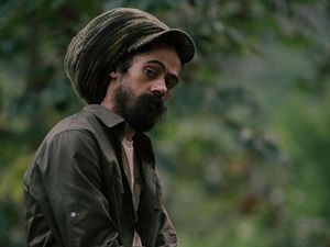 Supporting image for story: Damian Marley to play Birmingham